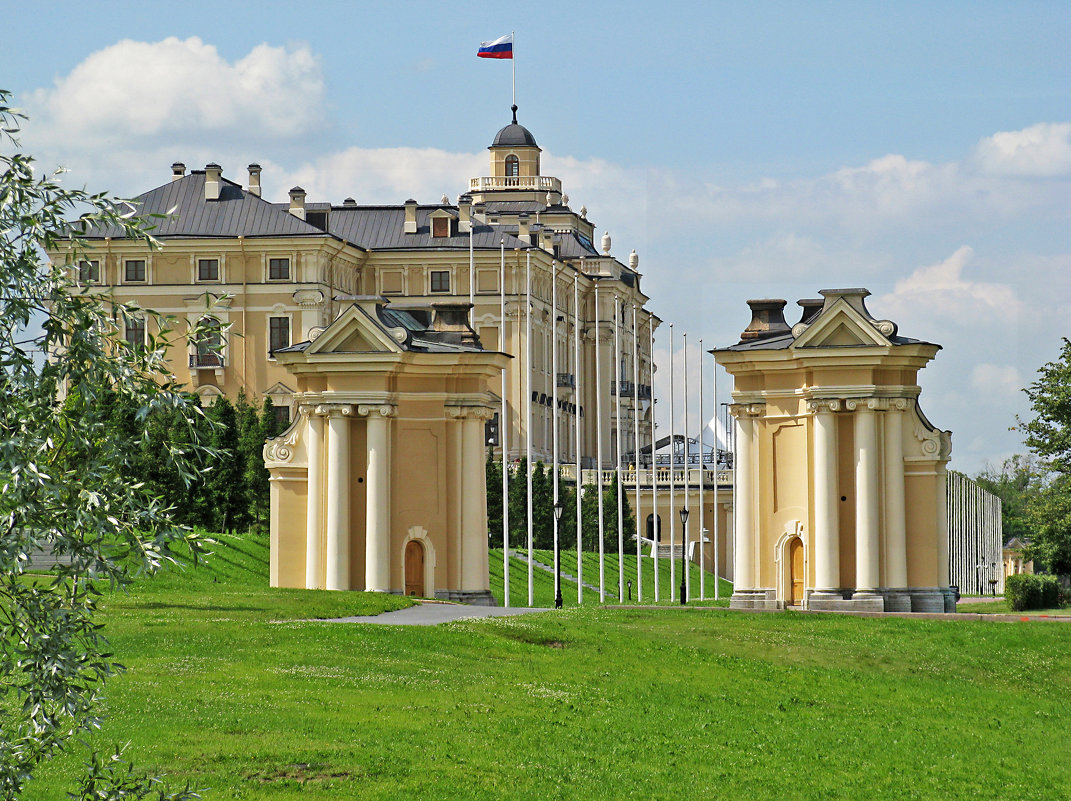Константиновский дворец - Наталья 