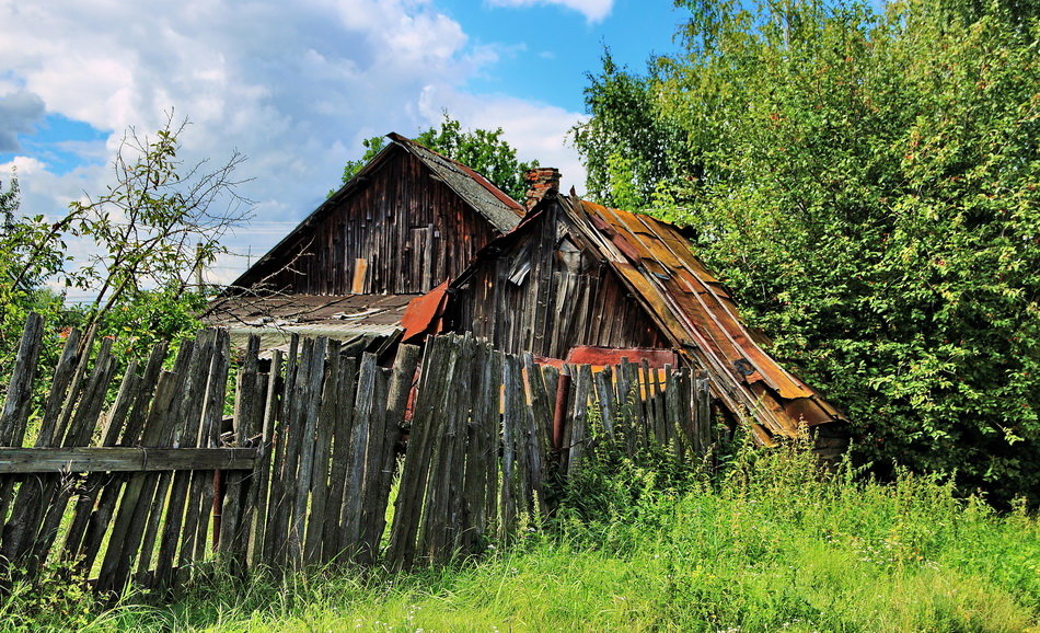 Последний дом деревни "Прислониха"... - Лесо-Вед (Баранов)