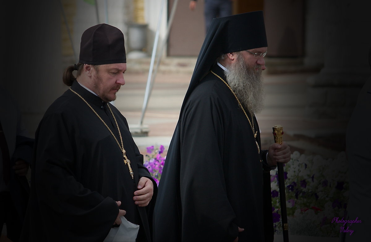 Духовенство - Валерий Лазарев