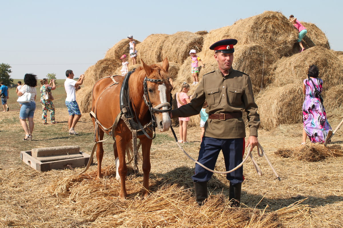 *** - Валентин Родоманов