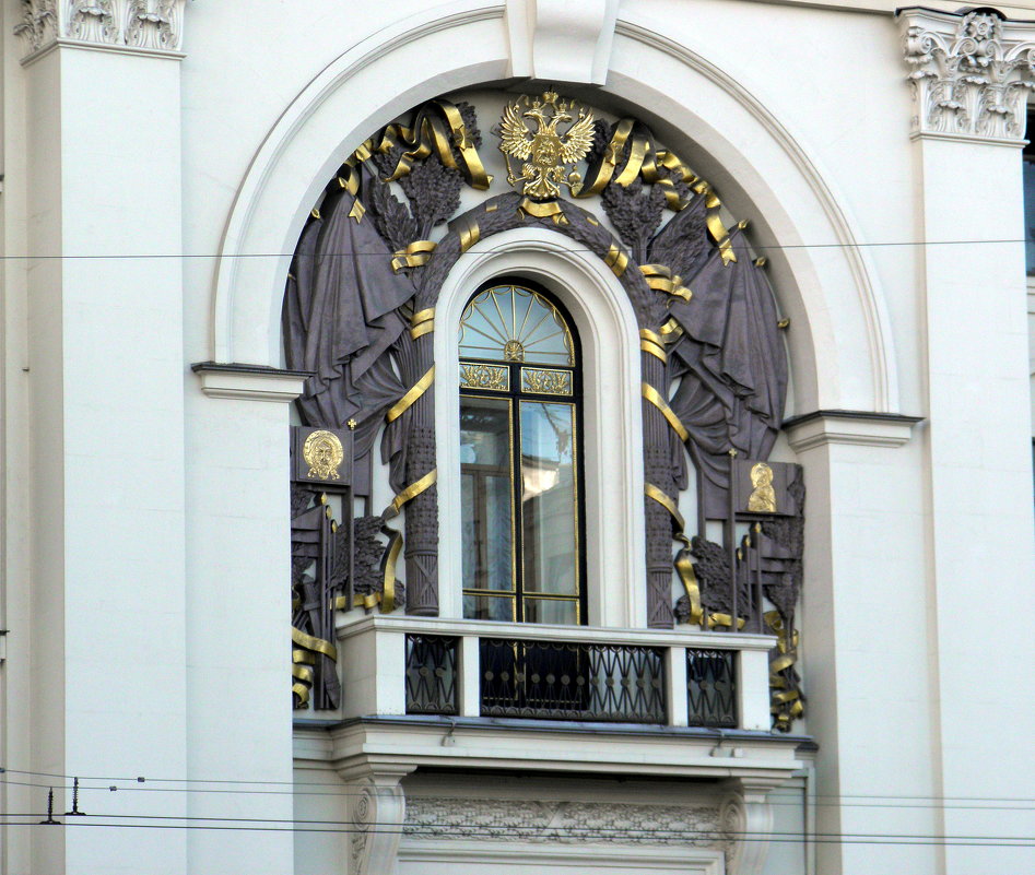 Декор на фасаде московской Мэрии. - Елена 