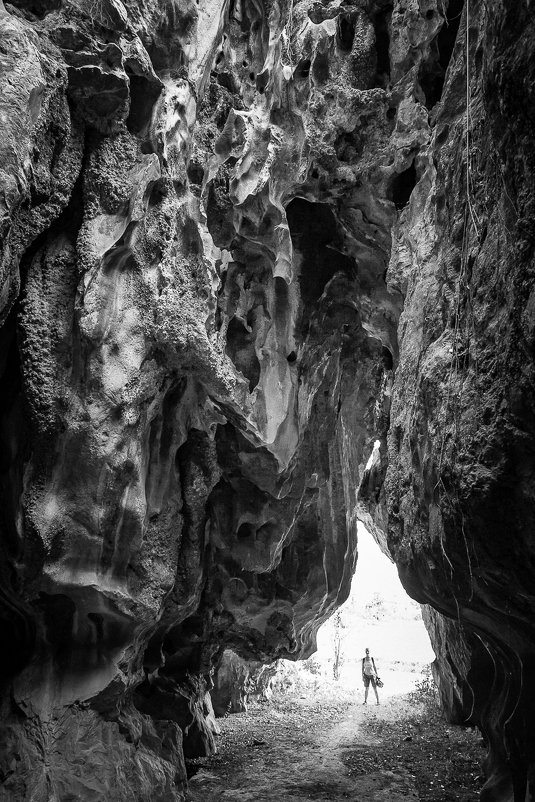 пещера - Владимир Чернышев