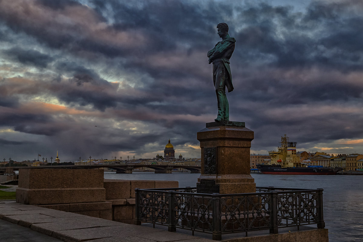 Санкт-Петербург, памятник Крузенштерну. - Александр Дроздов