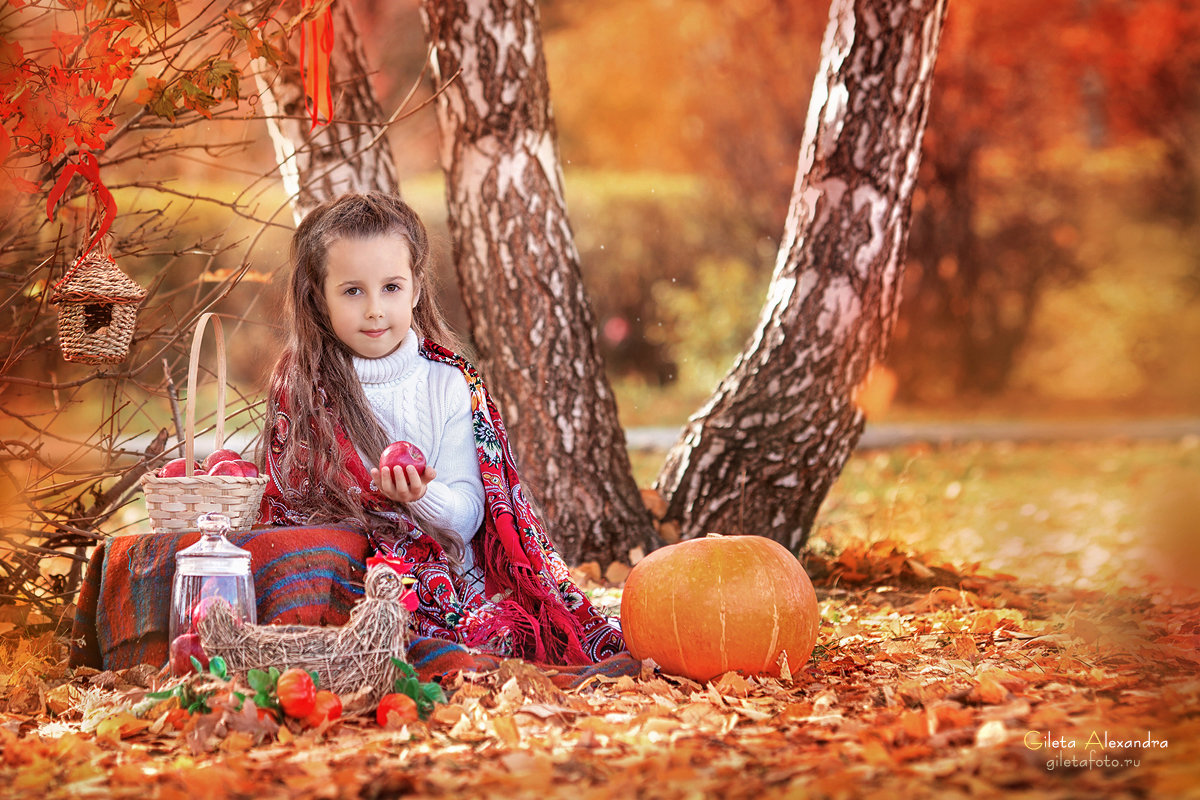 Осенняя фотопрогулка с очаровательной Викторией - Александра Гилета