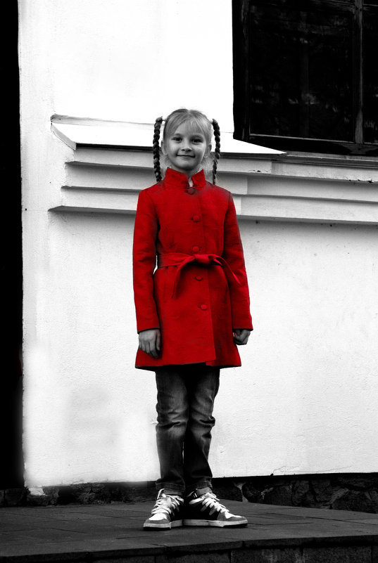 Девочка в красном пальто - Сергей Тейхриб