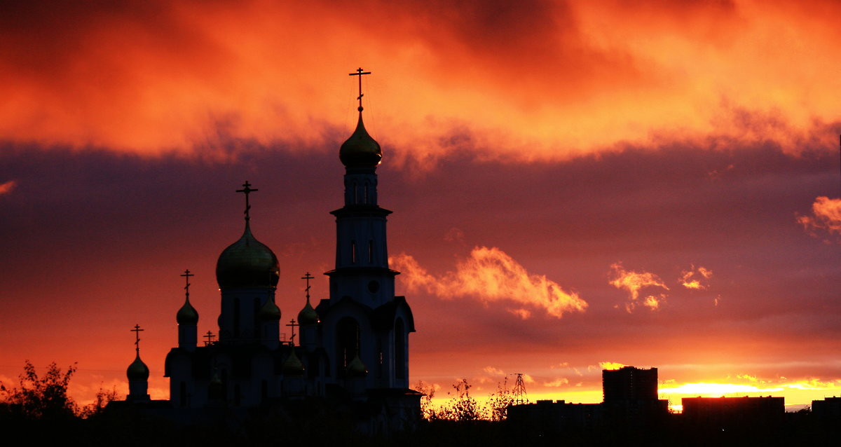 Храмы на закате и рассвете