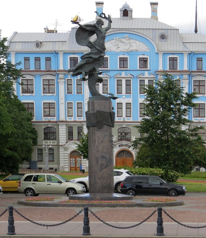 Памятник - Вера Щукина