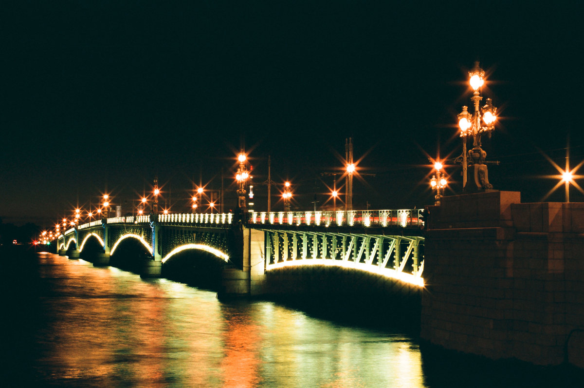 Дворцовый мост, Санкт-Петербург (плёночное фото) - Евгений Дмитриев