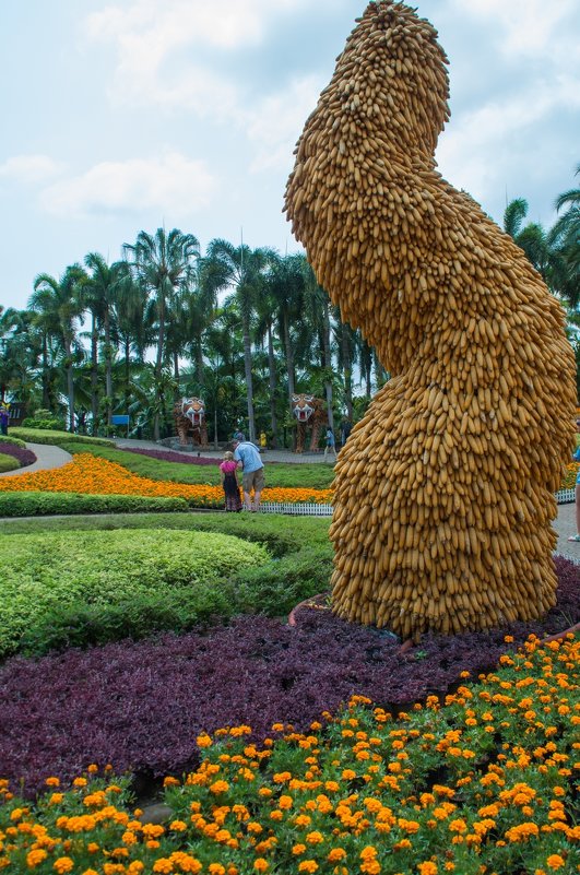 статуя из кукурузы - Дмитрий Лупандин