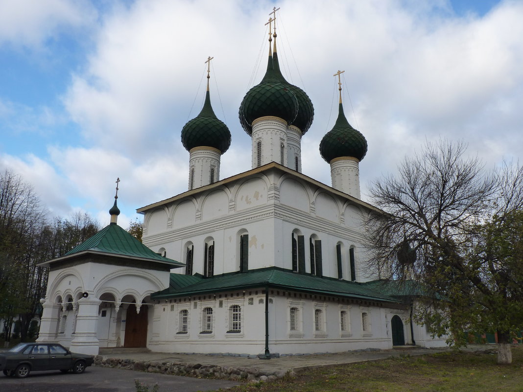 Церковь Фёдоровской иконы Божией Матери в Ярославле. - Galina Leskova