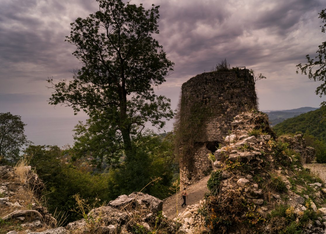 Остатки крепости, Анакопия, Абхазия - Вадим 