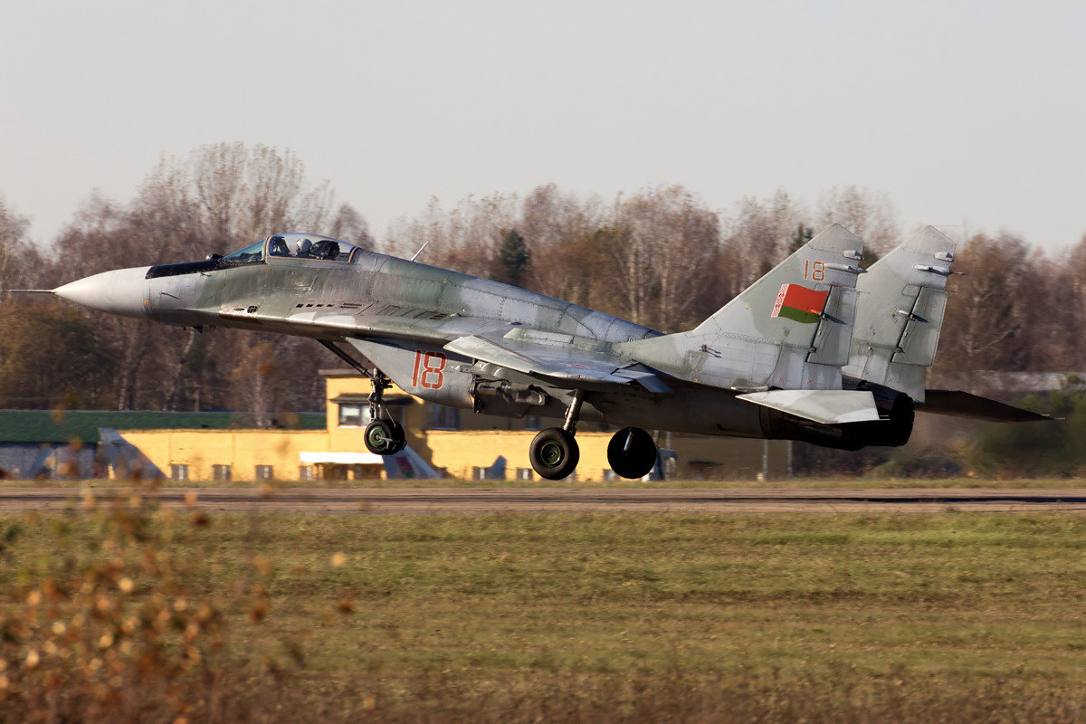 28 октября 2014 года. Посадка МиГ-29 № 18. Барановичи (UMMA) - Сергей Коньков