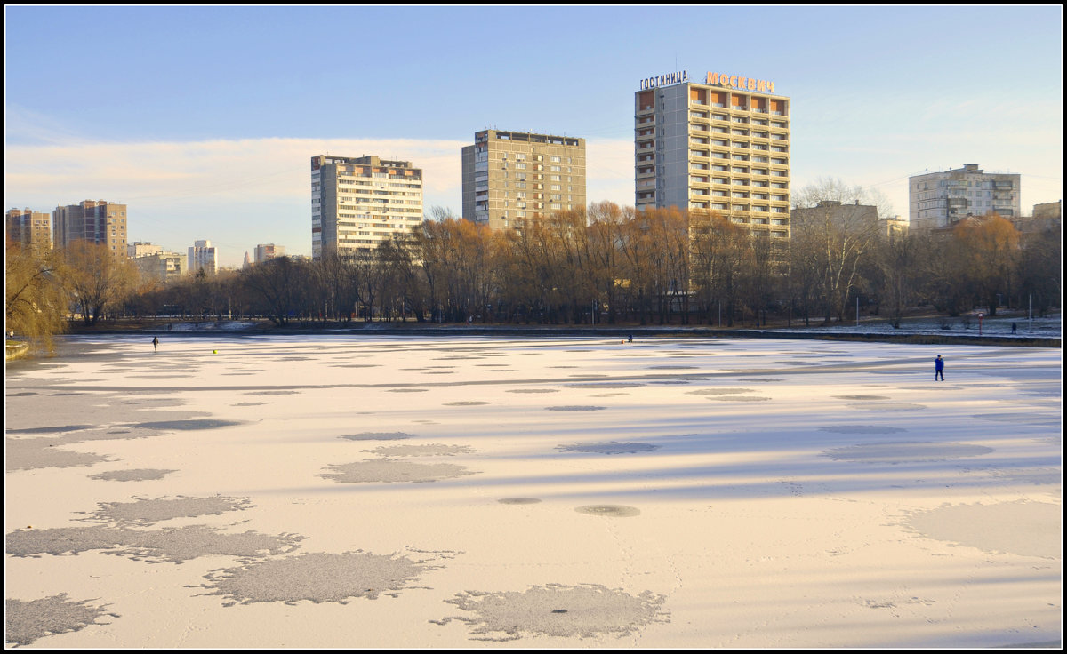 Москва.(29.11.2015г.) - Виталий Виницкий