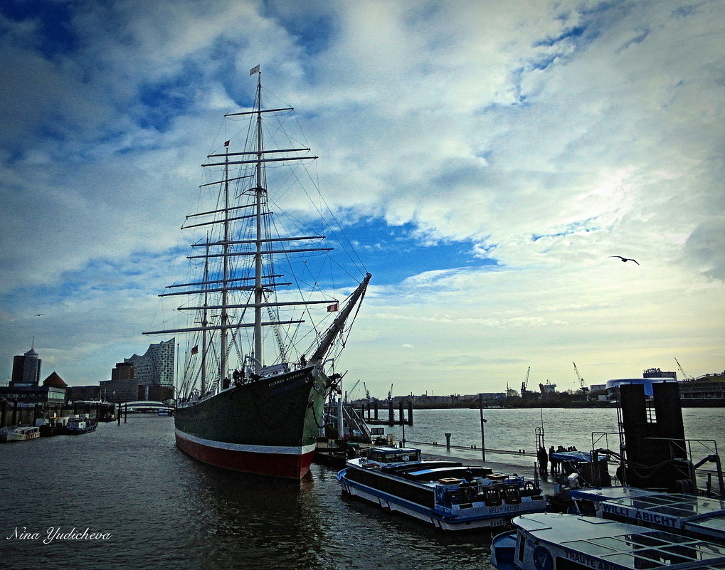 RICKMER RICKMERS - Nina Yudicheva