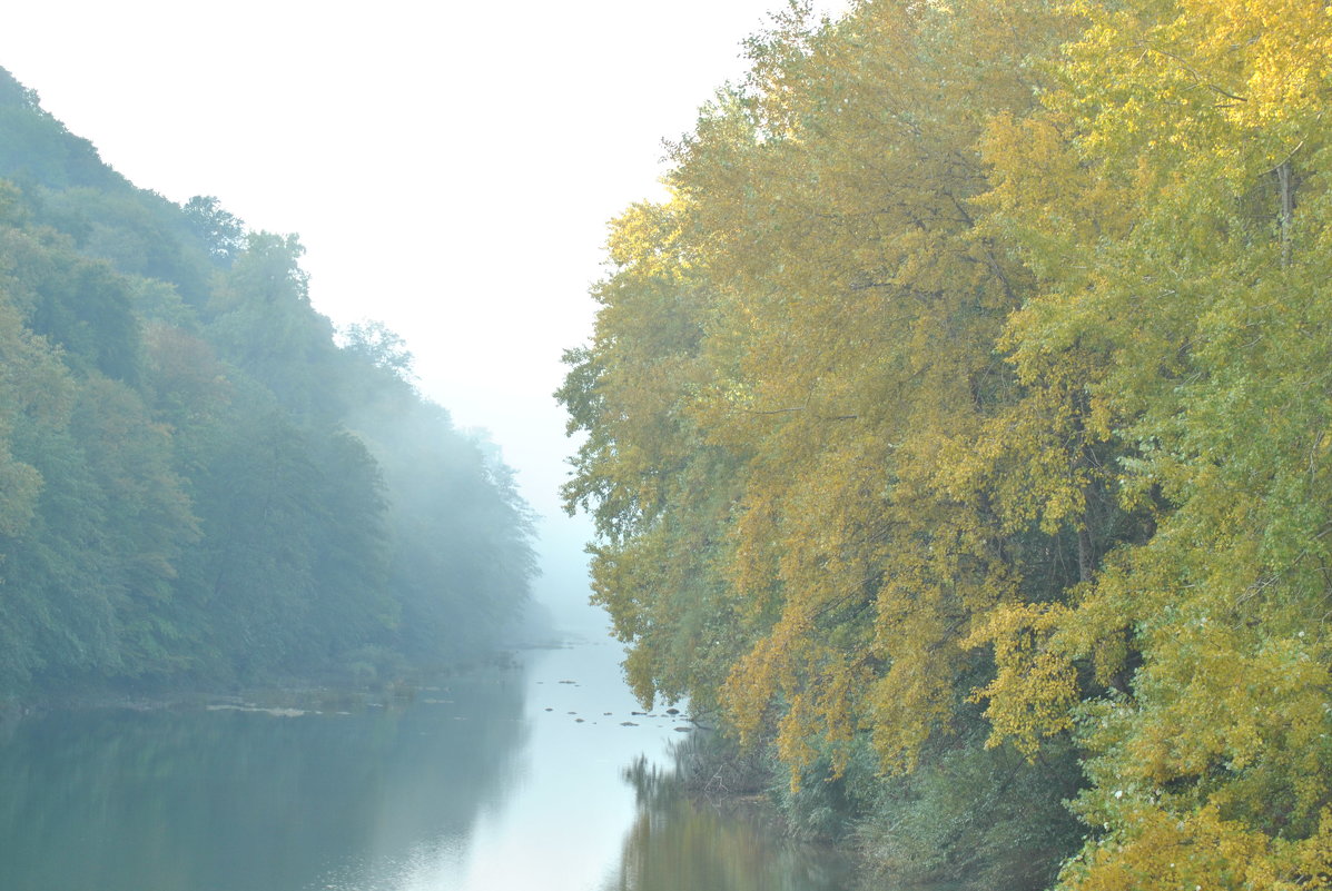 Река Псекупс в утреннем  тумане - Георгий Калиберда