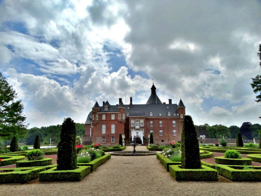 Замок Анхольт (Burg Anholt) называется водным - Галина 