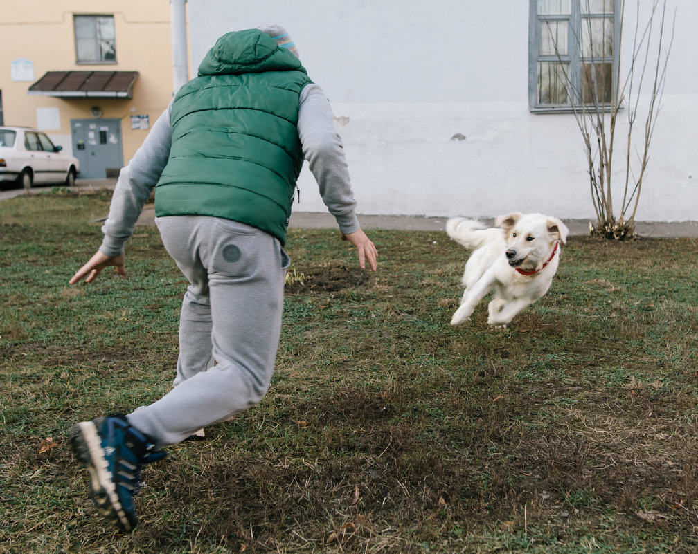 Playing with a dog - Николай Н