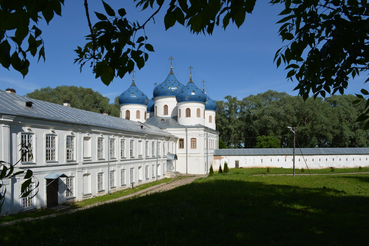 Спасо-Юрьев мужской монастырь (основан в 1030г) - Ирина Михайловна 