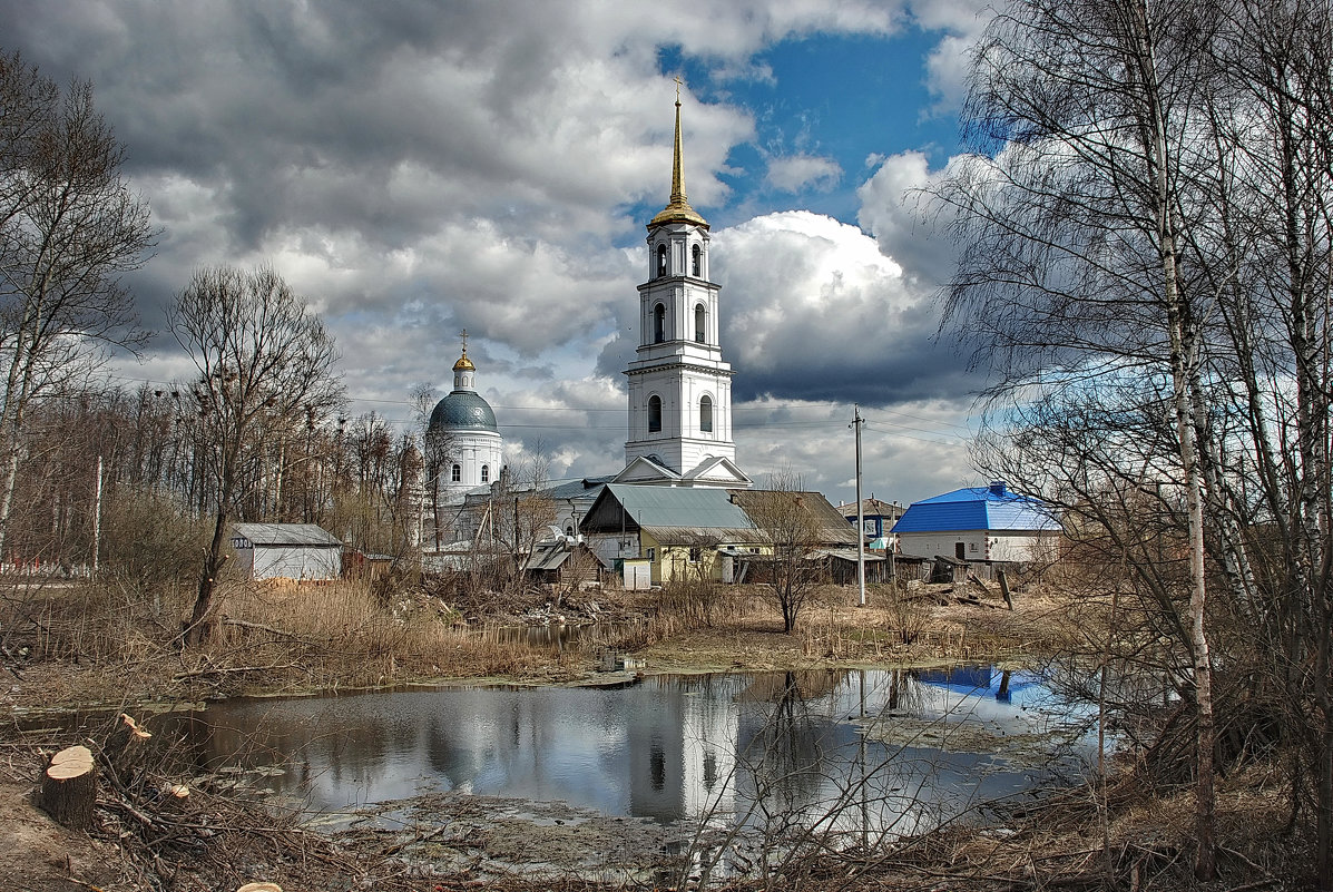 Троицкая церковь в поселке Тума - Валерий Толмачев