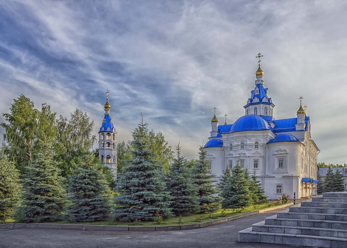 Свято-Успенский монастырь на Зилантовой горе - Марина Назарова