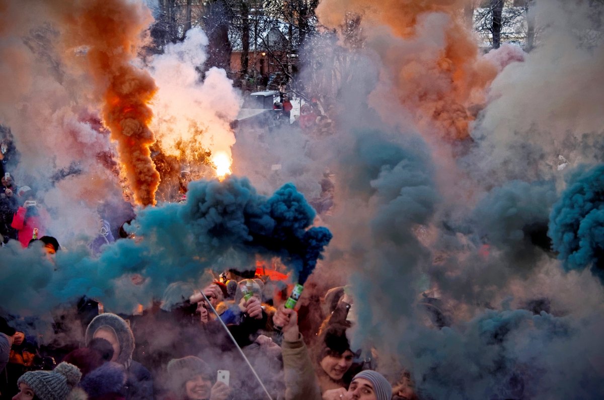 Фестиваль цветного дыма - Юрий Тихонов
