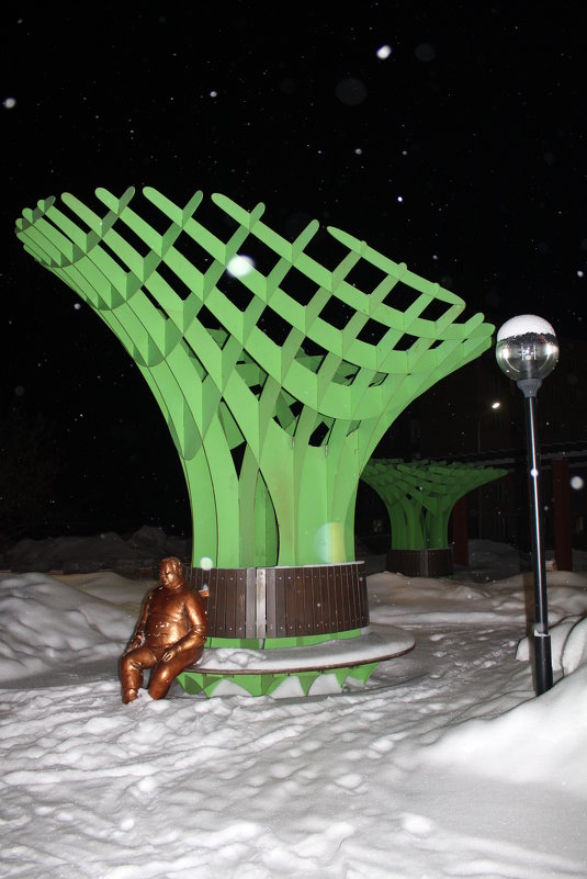 Скульптура дерево и человек - Наталья Золотых-Сибирская