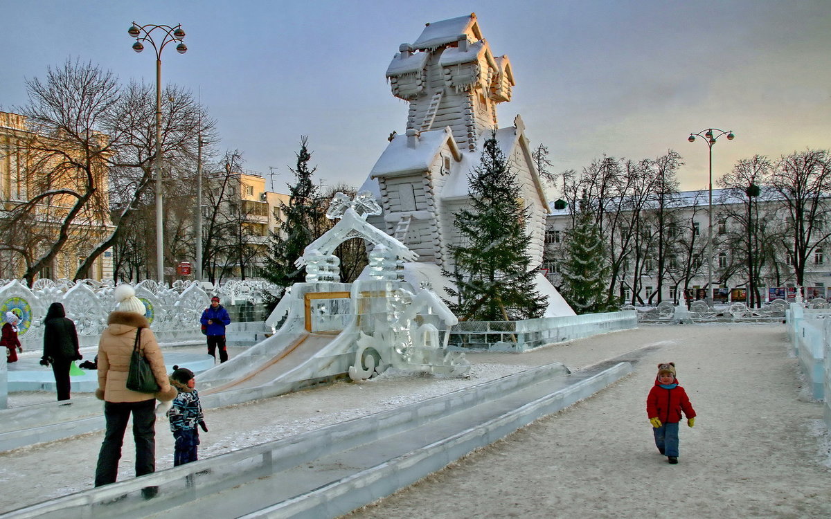 Фрагмент ледового городка. - Пётр Сесекин