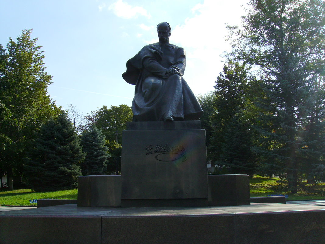 Памятник  Шевченко  в  Калуше - Андрей  Васильевич Коляскин