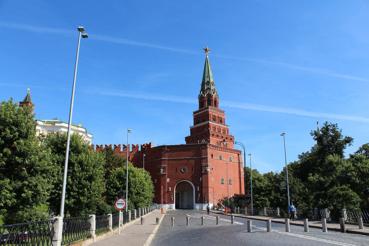 Боровицкая башня Московского Кремля. :: vadimka – Социальная сеть ФотоКто