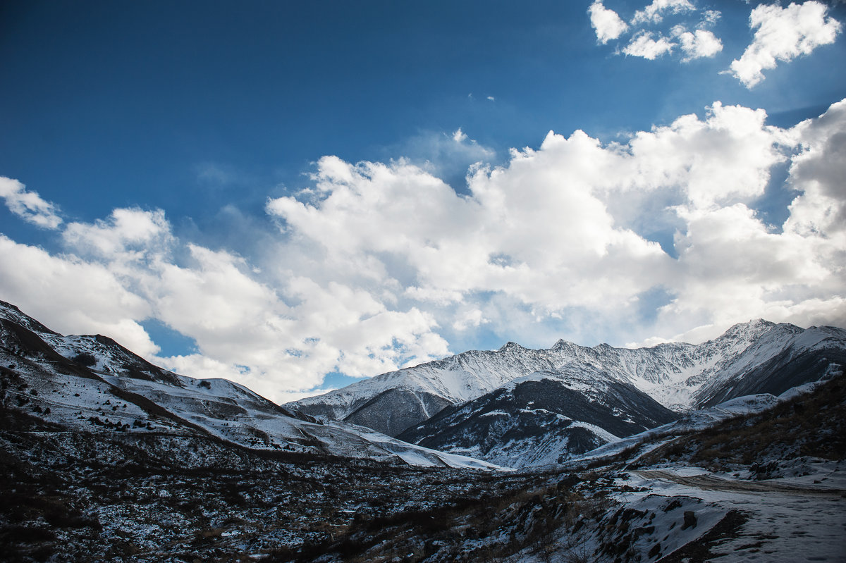 горы любимой Осетии - Батик Табуев