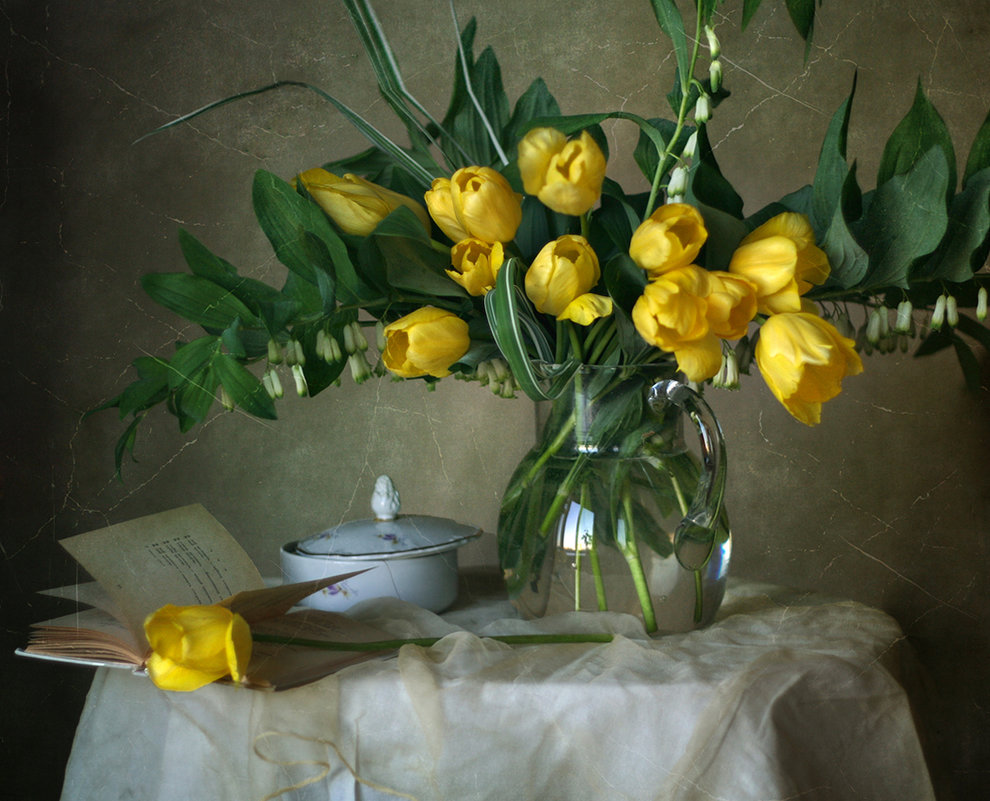 Этюд с желтыми тюльпанами - lady-viola2014 -