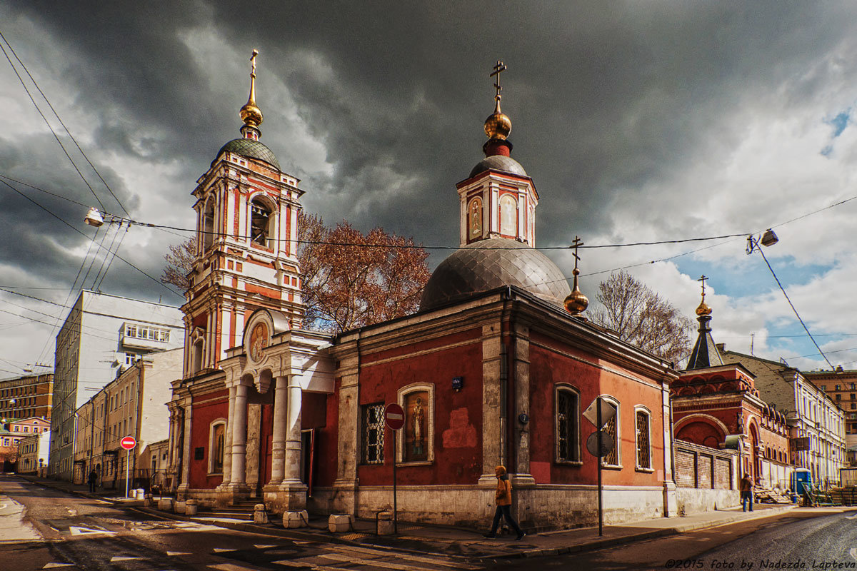 Церковь Николы в Подкопаеве с колокольней - Надежда Лаптева