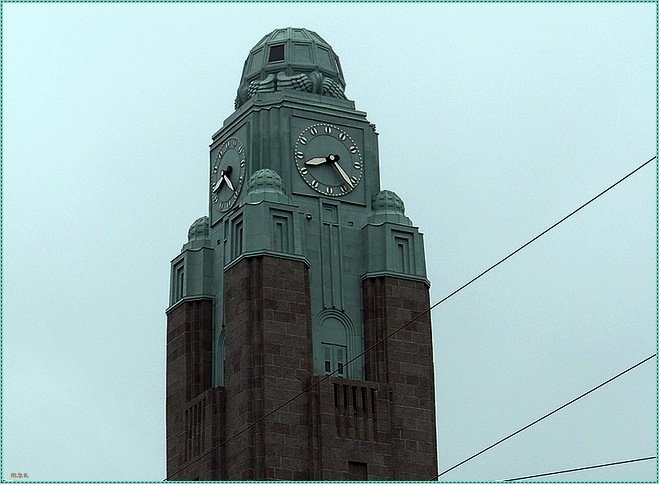 Часовая башня железнодорожного вокзала в Хельсинки - Вера 