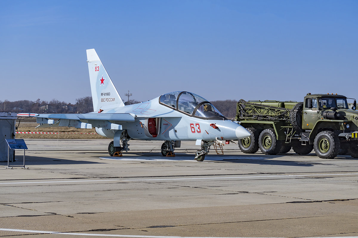 Як-130 — российский учебно-боевой самолёт, лёгкий штурмовик - Игорь Сикорский