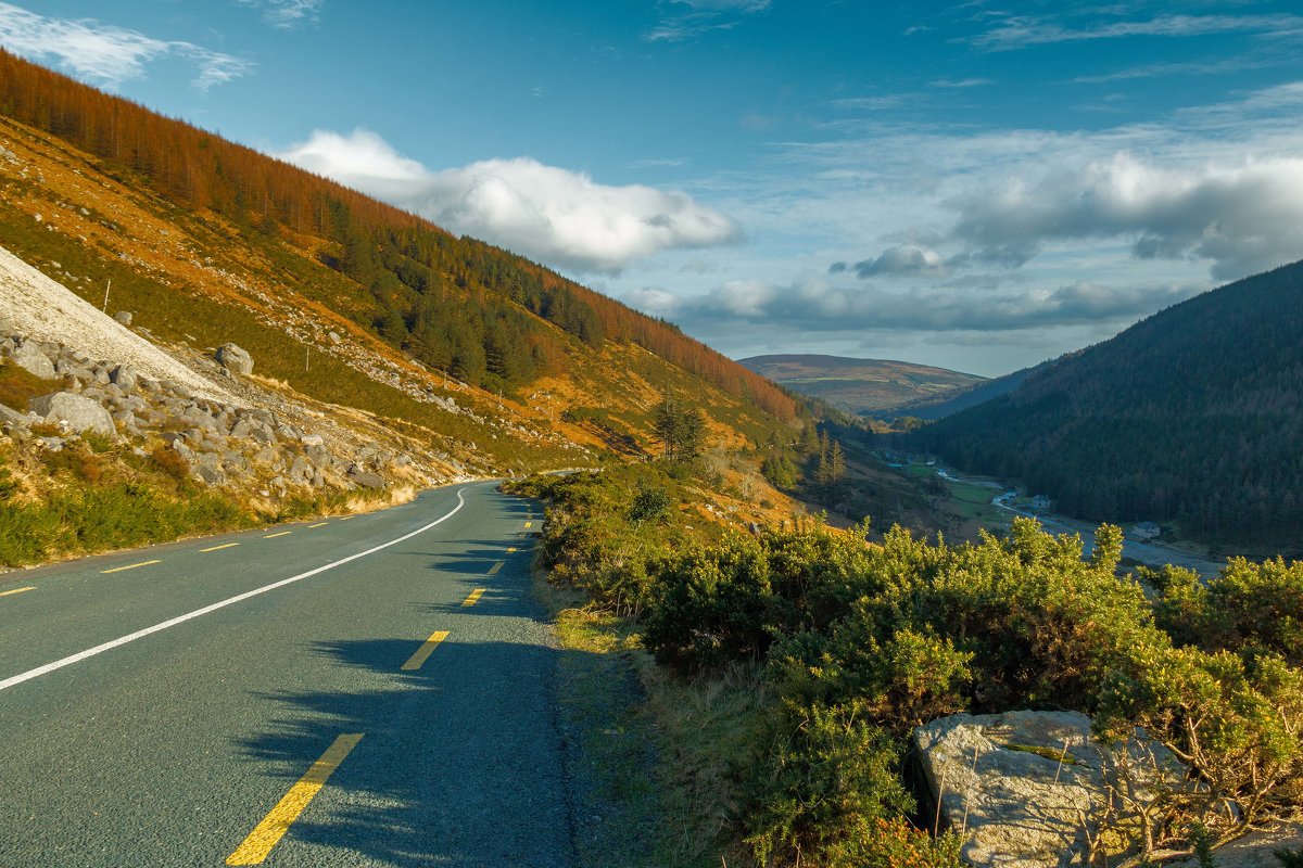 Дорога в горах Ирландии - Дмитрий Сорокин
