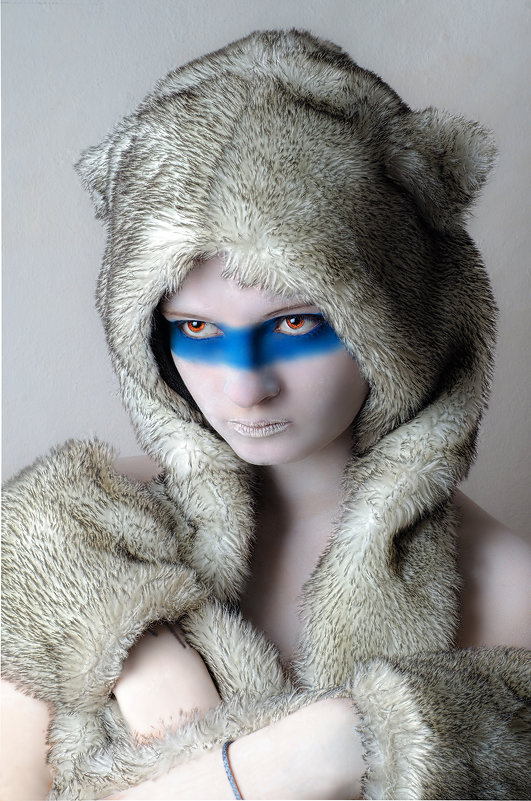 маленькая девочка с глазами волчицы - Вячеслав Владимирович