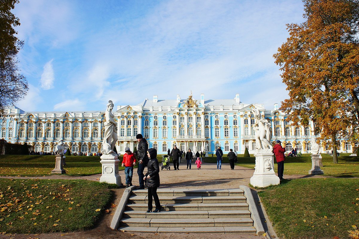 Вид на Екатерининский дворец с главной аллеи регулярного парка - Елена Павлова (Смолова)