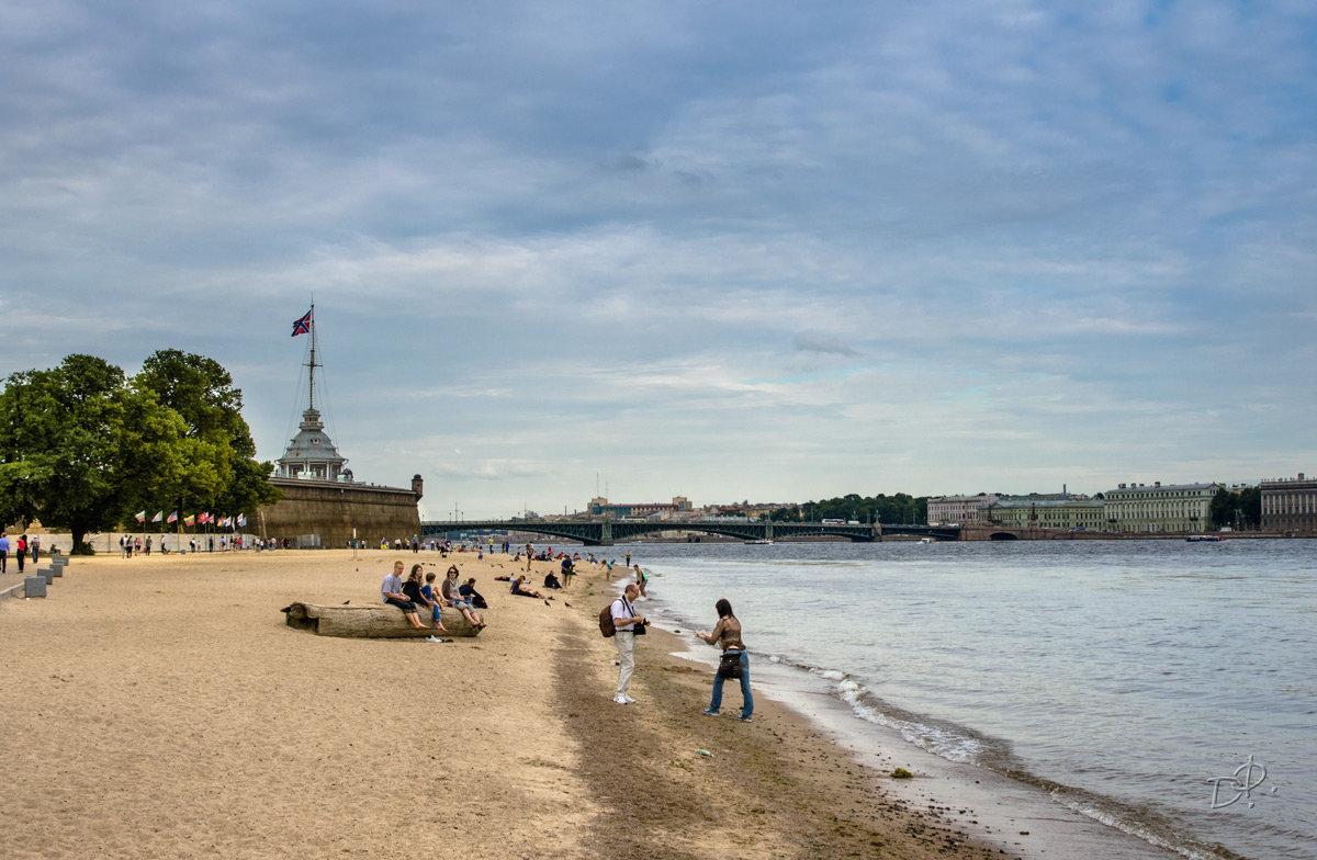 Петропавловская крепость Нева пляж