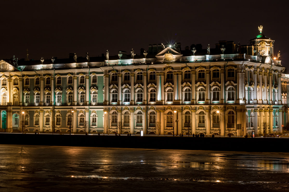 Зимний дворец ночью - Светлана Печорина