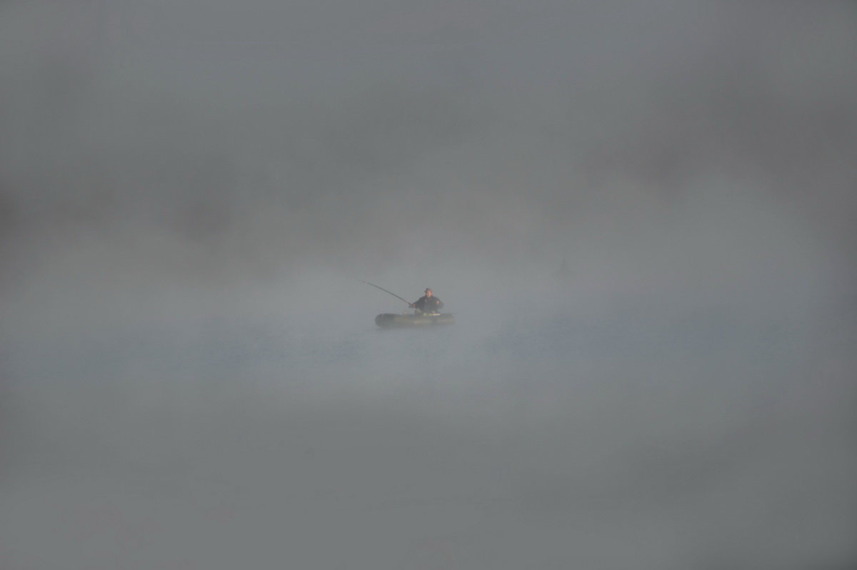 Рыбак в тумане - Алексей Авраменко