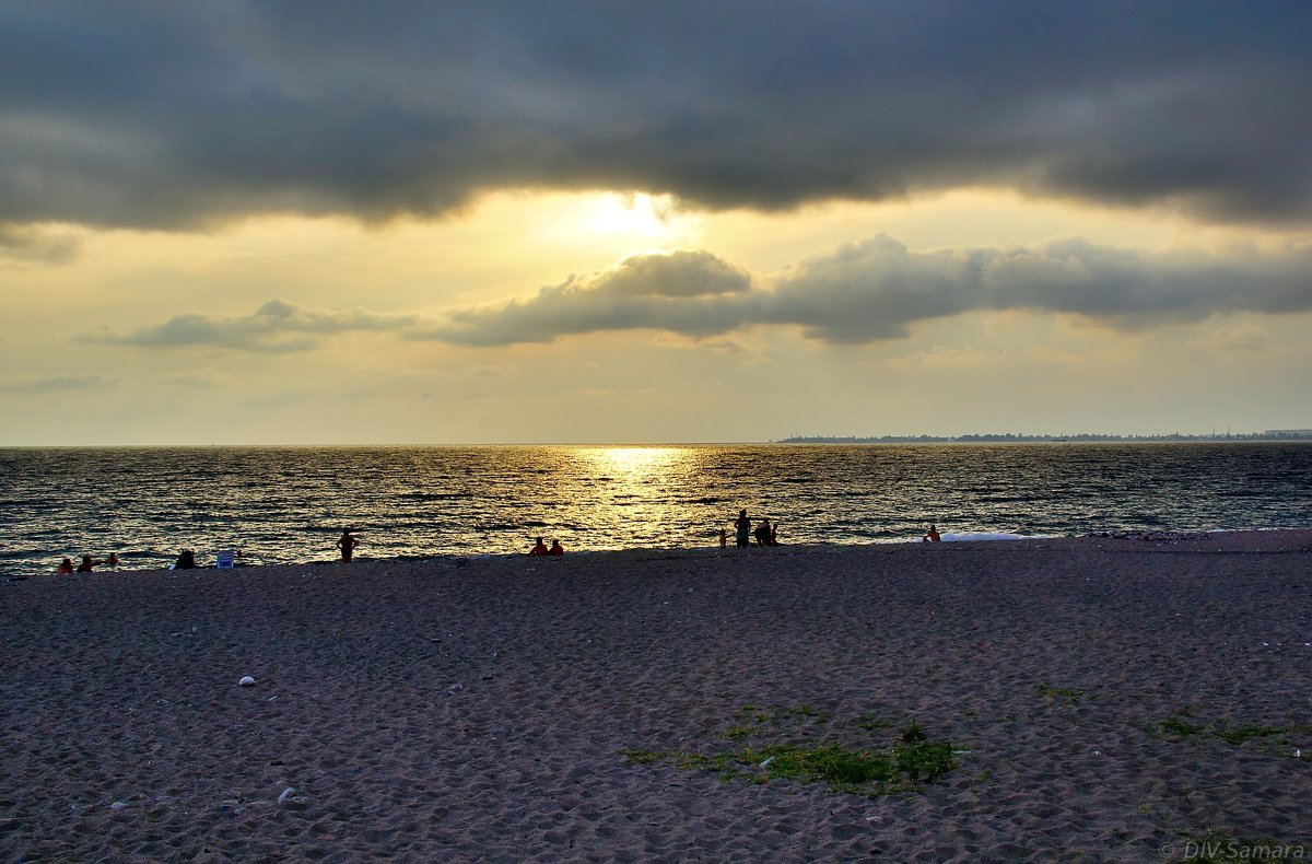 Пляж в Абхазии - Денис Кораблёв