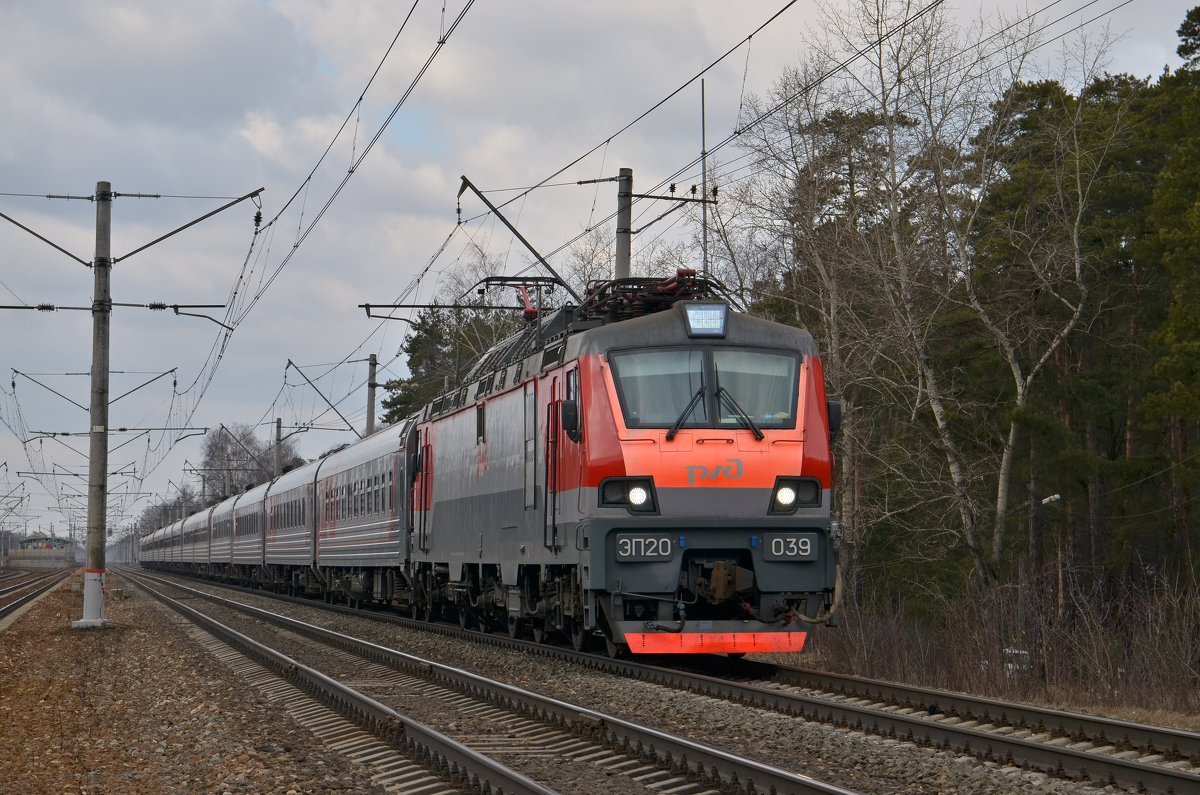 Электровоз ЭП20-039 - Денис Змеев