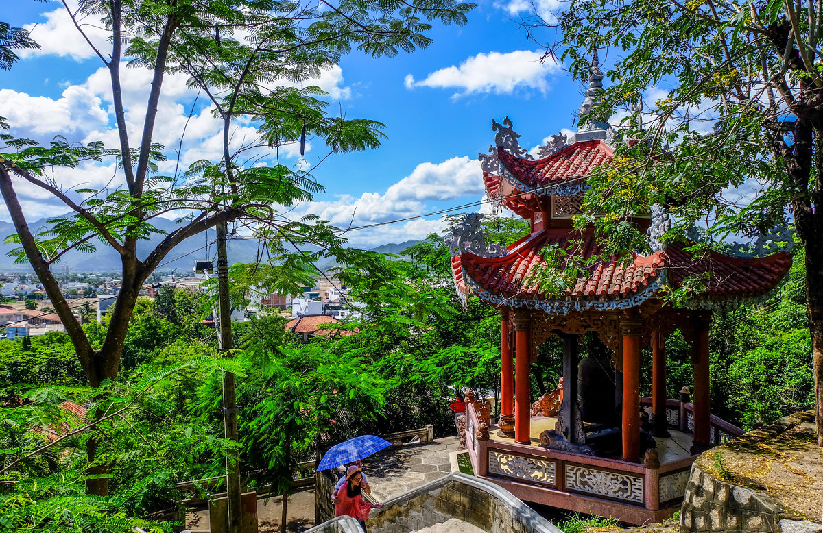Колокол Желаний в монастыре Лонг Шон. Вьетнам. - Rafael 