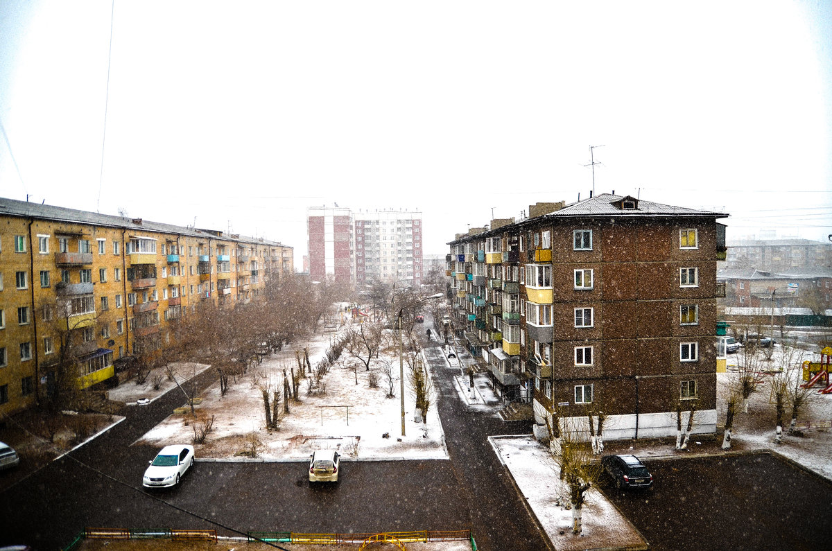 Последний снег в Апреле - Сергей Алексеев