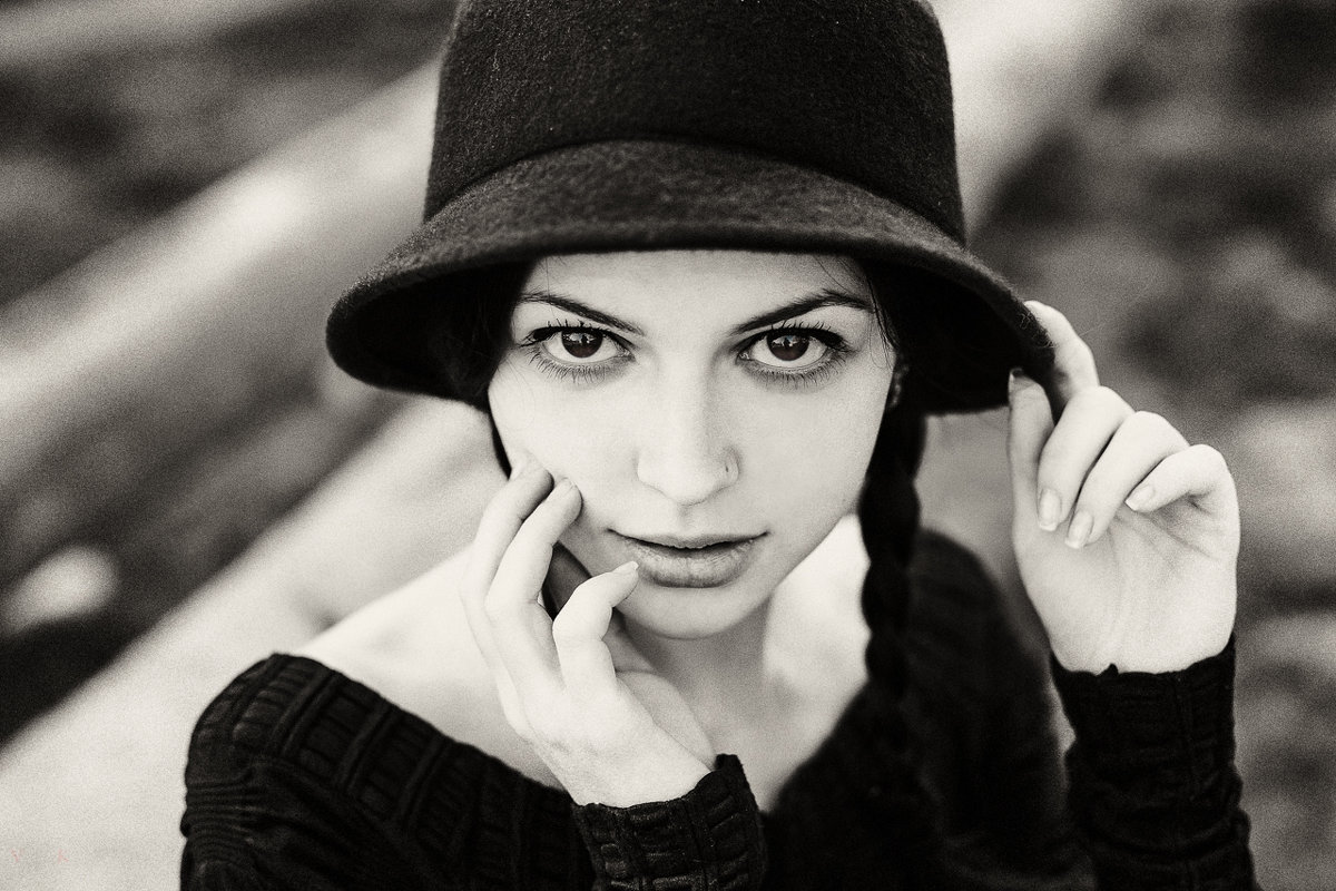 Девушка в шляпе - Валерий Худушин