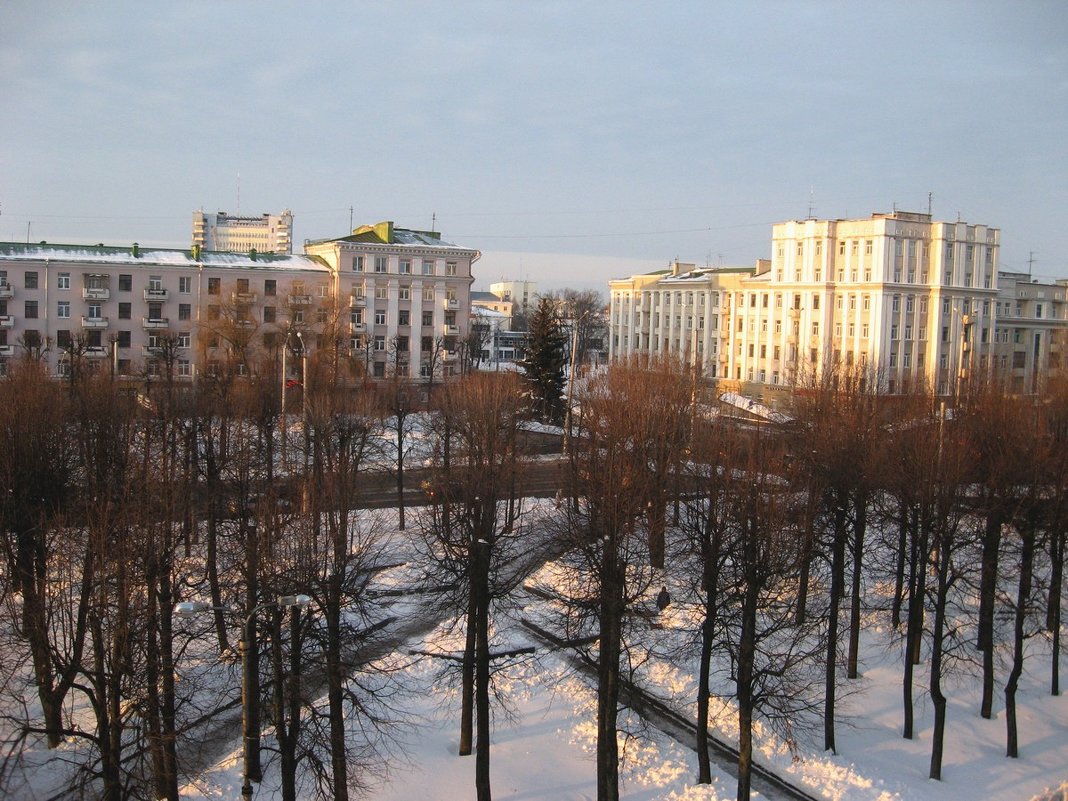 Вид на зимний сквер - Alena Cyargeenka