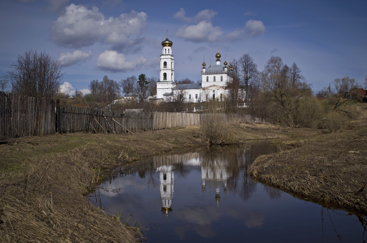 Белая Колпь Церковь