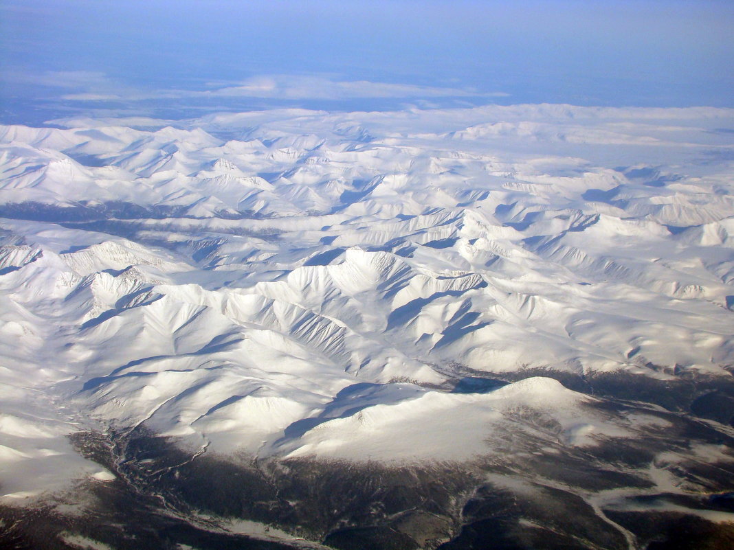 Фото уральских гор с самолёта зимой и летом
