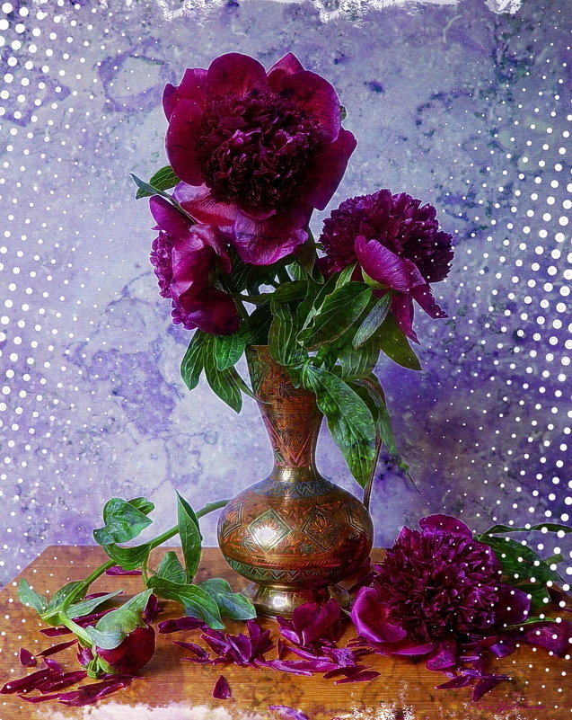 Индийская ваза с пионами - Nina Yudicheva