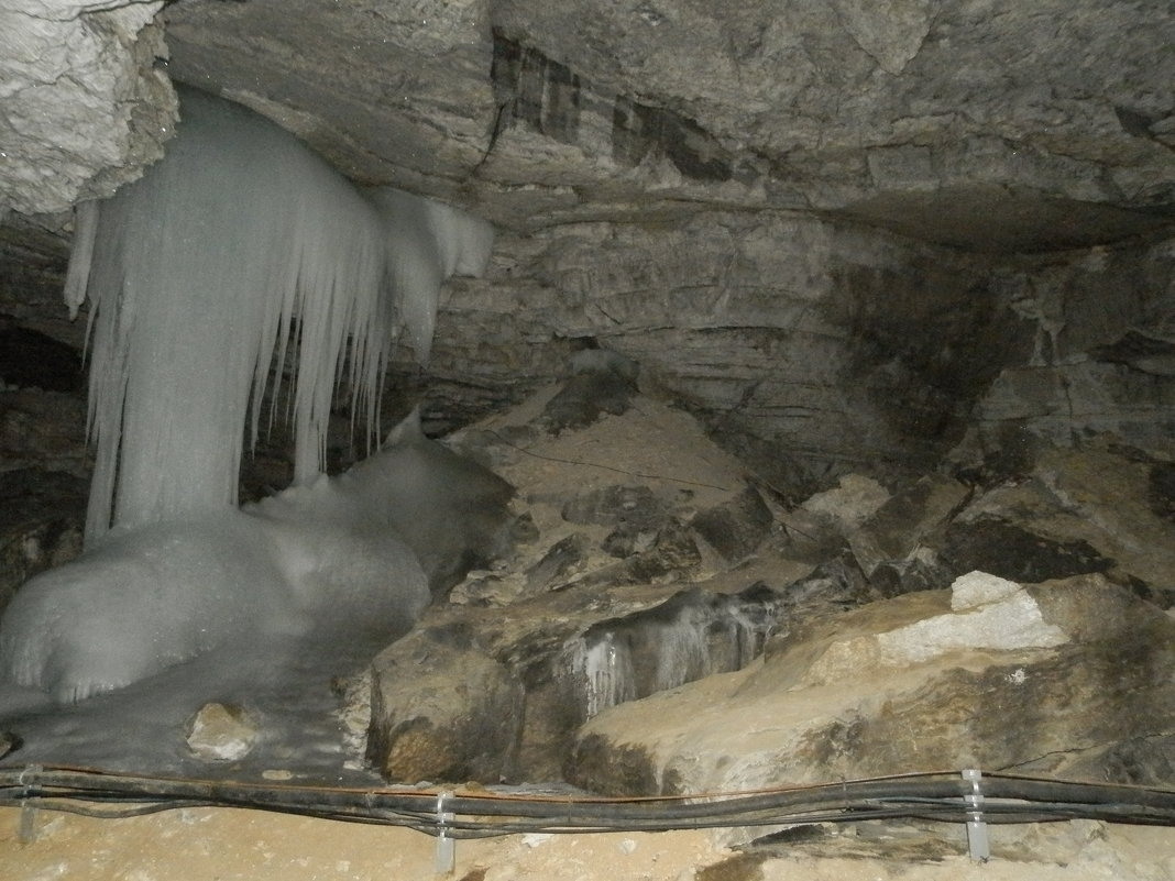 Кунгурская леденная пещера - Равиль Хакимов